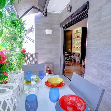 アパート Flamingo By Hello Homes *
