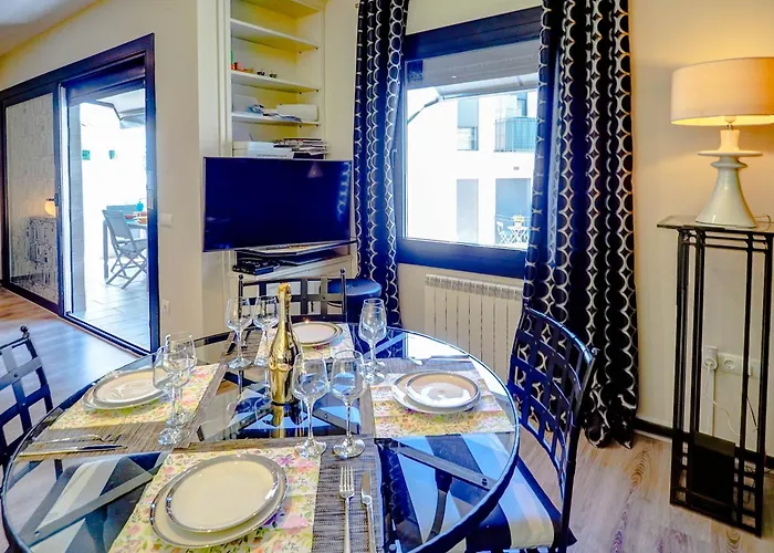 Flamingo By Hello Homes